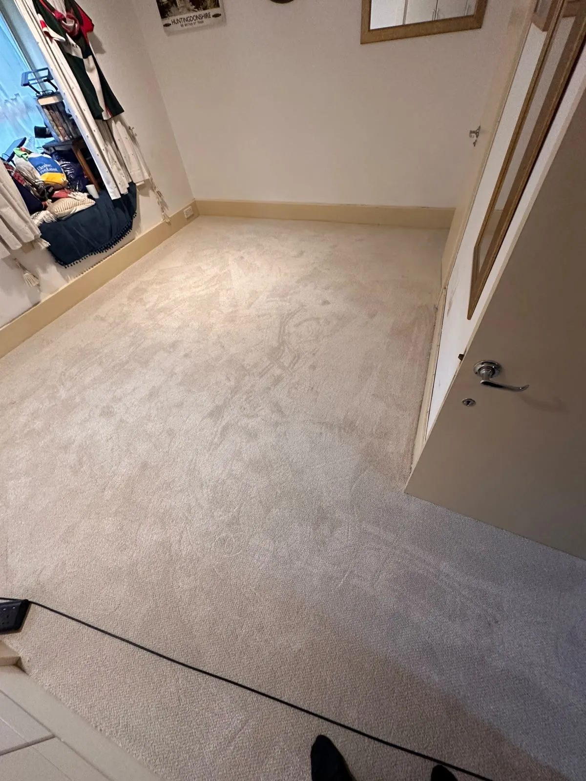 New Victoria Carpets Natural Impressions carpet fitted wall to wall in a bedroom, Tower Bridge, Southwark SE1